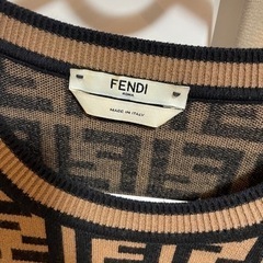 FENDI ロングTシャツ