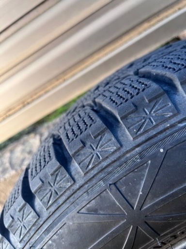 プリウス用スノータイヤホイル付き