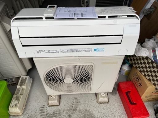 TOSHIBA 2.2kwエアコン　RAS-C225E5AP 2018年製