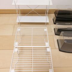 ダイソー　コレクションケース　ボックス　アーチワイドＬひな壇　アーチ深型ひな壇　9品　棚　ホワイト　3品　2000円以上相当の品の画像