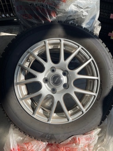 スタッドレスホイールセット　205/60R16