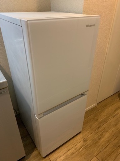 受付終了【美品】2021年製Hisense ノンフロン冷凍冷蔵庫134L HR-G13B-W