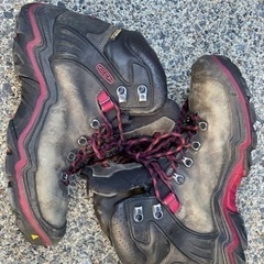 KEEN  トレッキングシューズの画像