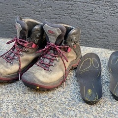 KEEN  トレッキングシューズ