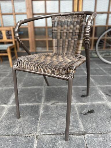ラタンチェア