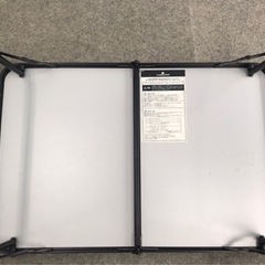 コンパクトテーブル　アウトドアなどにの画像