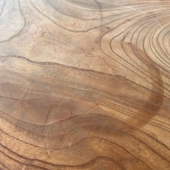木のテーブル　の画像