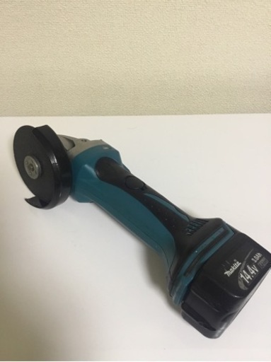 MAKITA GA400D マキタ 14.4V 充電式バッテリー付き