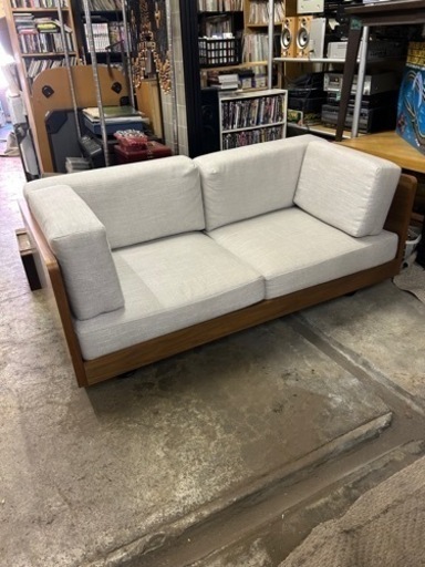 美品　ヤマダオリジナル3人掛けソファ　万代店