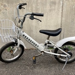 子供用自転車　補助輪あり　14インチの画像