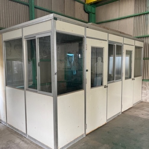 ユニットハウス　パーティション　約D2600×H2400×H4500