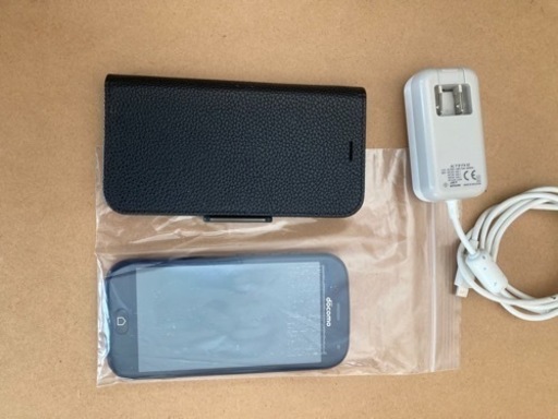 らくらくスマホ　F-42A