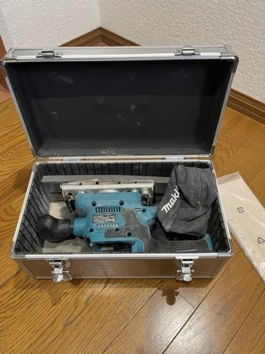makita 充電式仕上サンダ　18v