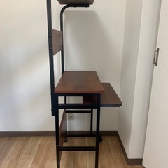 PCデスクの画像