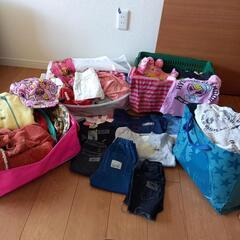 子供服 100円～ まだまだあります。お問い合わせ下さい。
