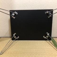 折り畳みローテーブルの画像