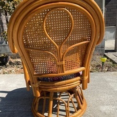 籐チェアーの画像