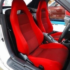 シートが赤い。その真意とは。の画像