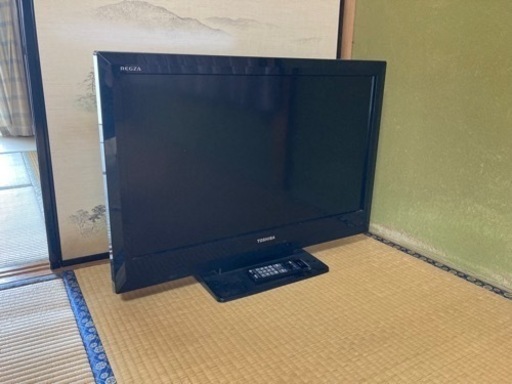 TOSHIBAレグザ32インチTV