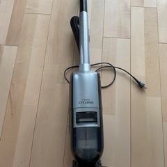 SHARP サイクロン掃除機　2011年製