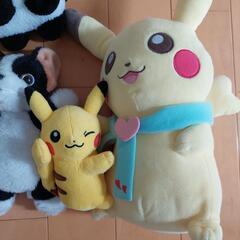 ぬいぐるみ　ピカチュウ、他の画像