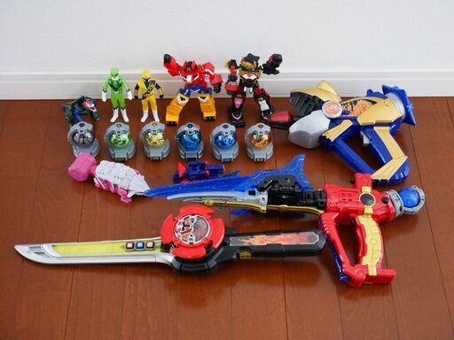 ニンニンジャー　ジュウオウジャー　キュウレンジャー　忍者一番刀　ガマガマ銃　キューザウェポン