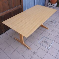 無印良品(MUJI)の人気のリビングでもダイニングでもつかえるテーブル