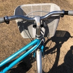 整備済◆22インチ　子供から小柄な大人まで　シティサイクル　ママチャリ　子ども自転車　ターコイズブルー　水色の画像