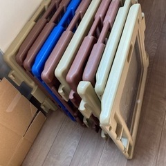 ベビーサークル（付属品無し、傷汚れあり）