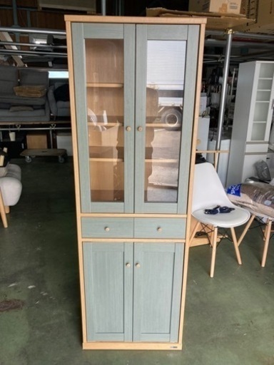 ● 食器棚、カップボード、幅595ミリ