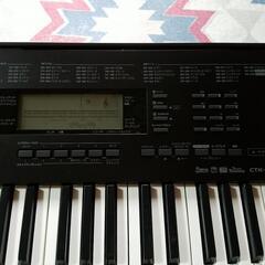CASIO キーボード【スタンド、折り畳みイス付き】の画像