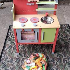 値下げします　トイザらス　ジャノー製　木製ビストロキッチン　マザーガーデンのスイートカフェリボン木製トイ　その他食材の画像