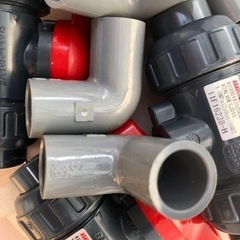 ボールバルブアサヒV2ALVUESJ020とソケット　水道用レンチの画像