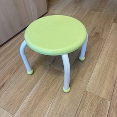 小さな台の画像