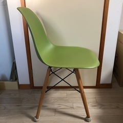 椅子の画像