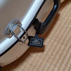 チェロ　弓、ハードケース付きの画像