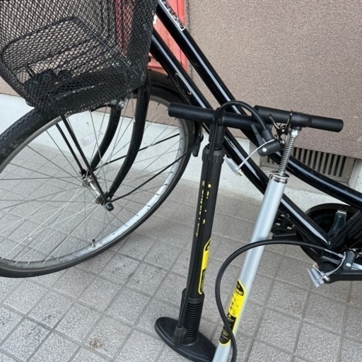 ママチャリ　自転車　空気入れ付き　お渡し3/6〜3/8