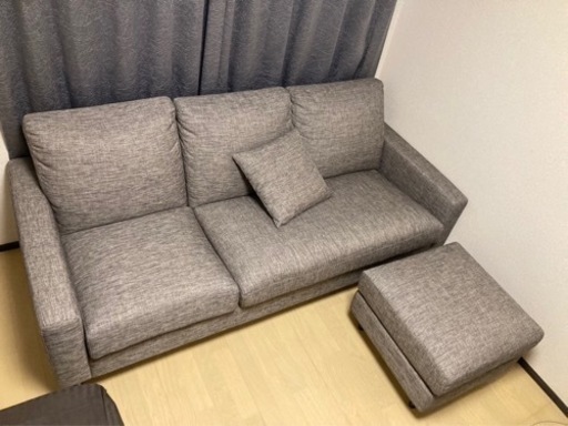 【3/4まで】3人掛けソファー　オットマン付き