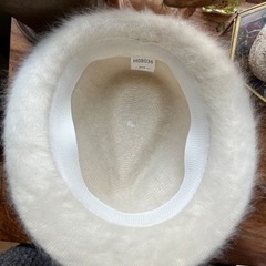 【美品】ハット フェイクファー  シャギー 白 帽子 パーティー【未使用】の画像