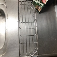 【未使用】水切りカゴ　シンク内