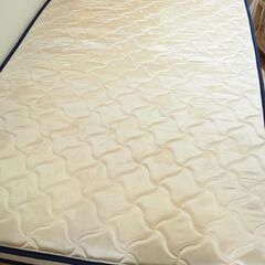 【無料で差し上げます】セミダブル　ポケットコイルマットレス