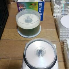 ブルーレイ　DVD(ビデオ用、データ用)、CD-R イロイロ多数(100枚以上！)の画像