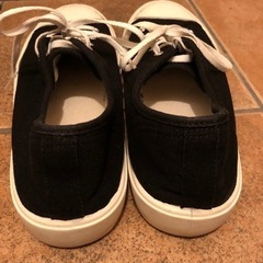 GU  スニーカー26.5cmの画像