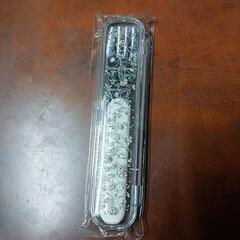 アフタヌーンティーのお弁当箱&フォークセットの画像