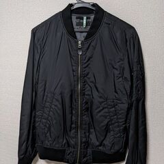 ジャンパー　黒