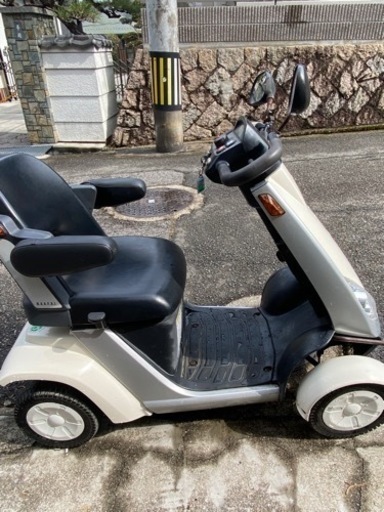 ホンダ　セニアカ- モンパル　ML200