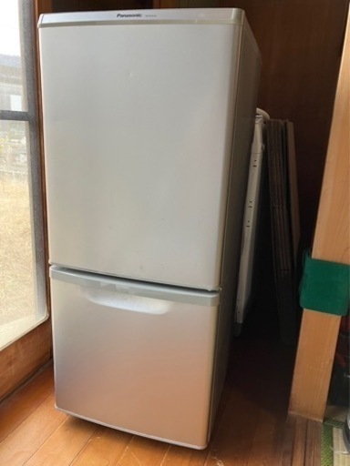 138L Panasonic 冷蔵庫　2012年