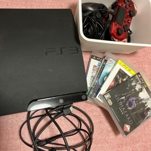 PS3本体、コントローラー2つ、HDMIケーブルセット