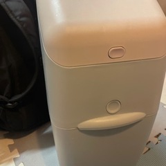 匂いが漏れないアプリカのオムツ箱
