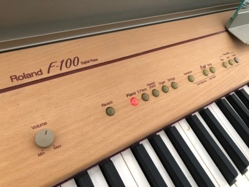 ローランド 電子ピアノRoland F-100  2002年モデル  デジタルピアノ